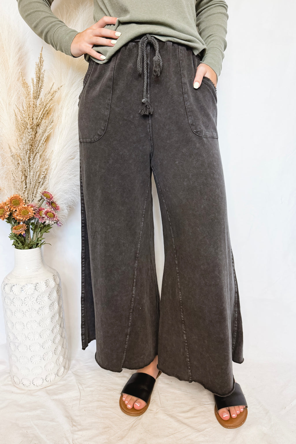 Easel Remy Wide Leg Terry Knit Pants - Black – Shop Lola Mae 
