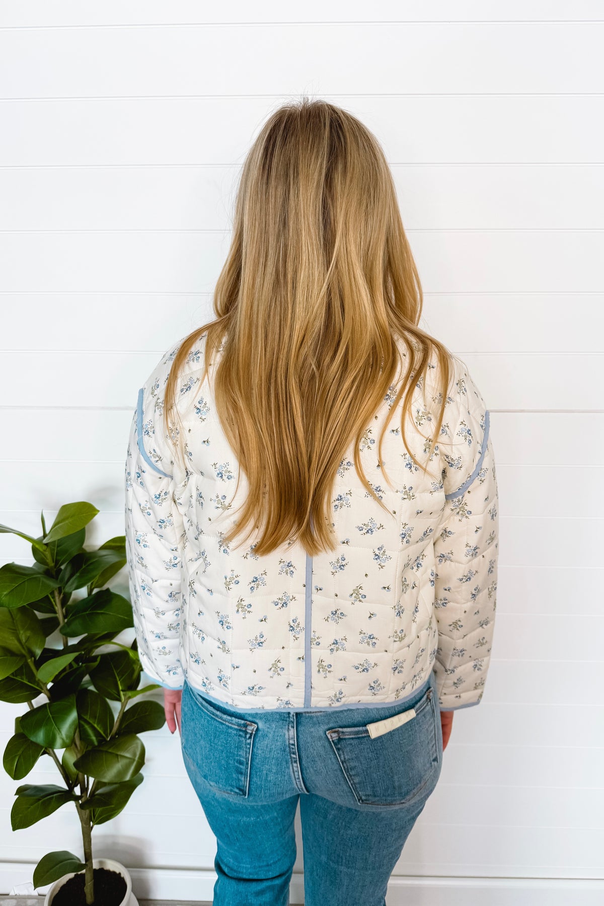Sunny Horizon Quilted Floral Jacket - Ivory/Blue