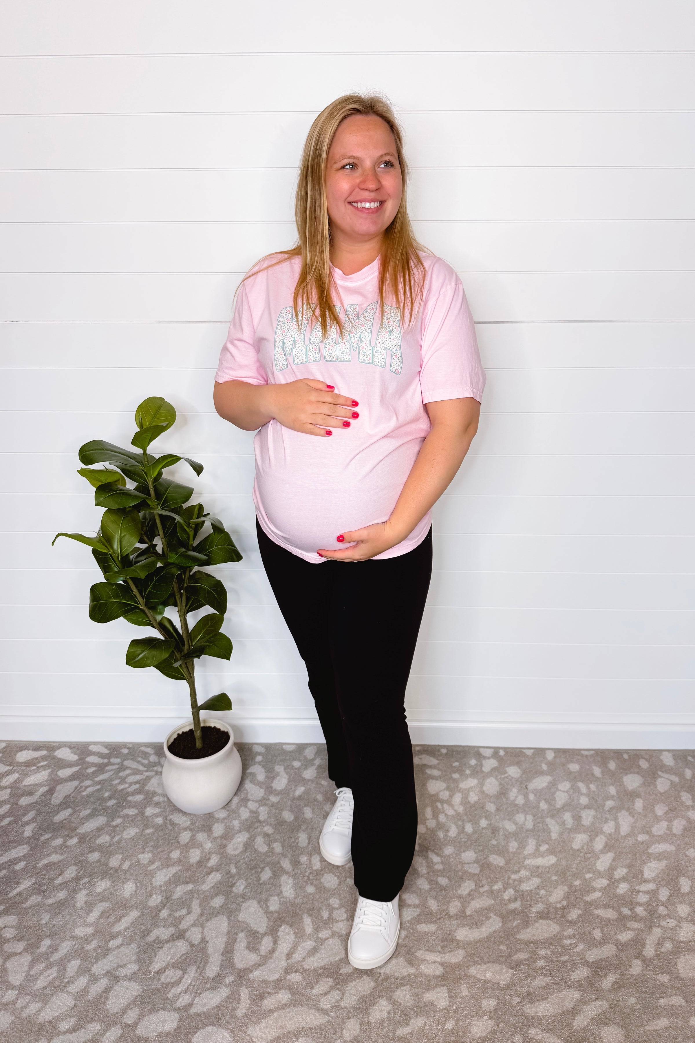 Mama Dainty Flower Graphic Tee - Pink
