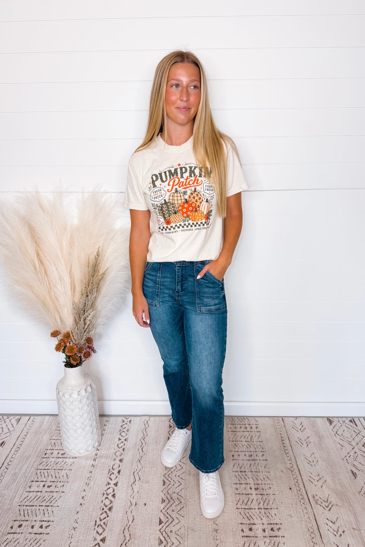 Pumpkin Patch Graphic Tee - Cream