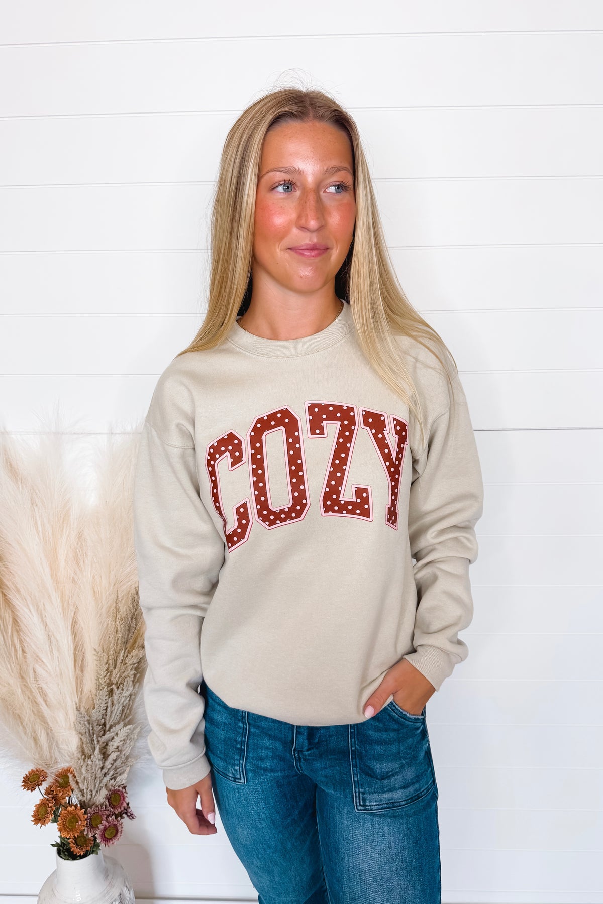 Cozy Dots Graphic Crew Neck - Sand