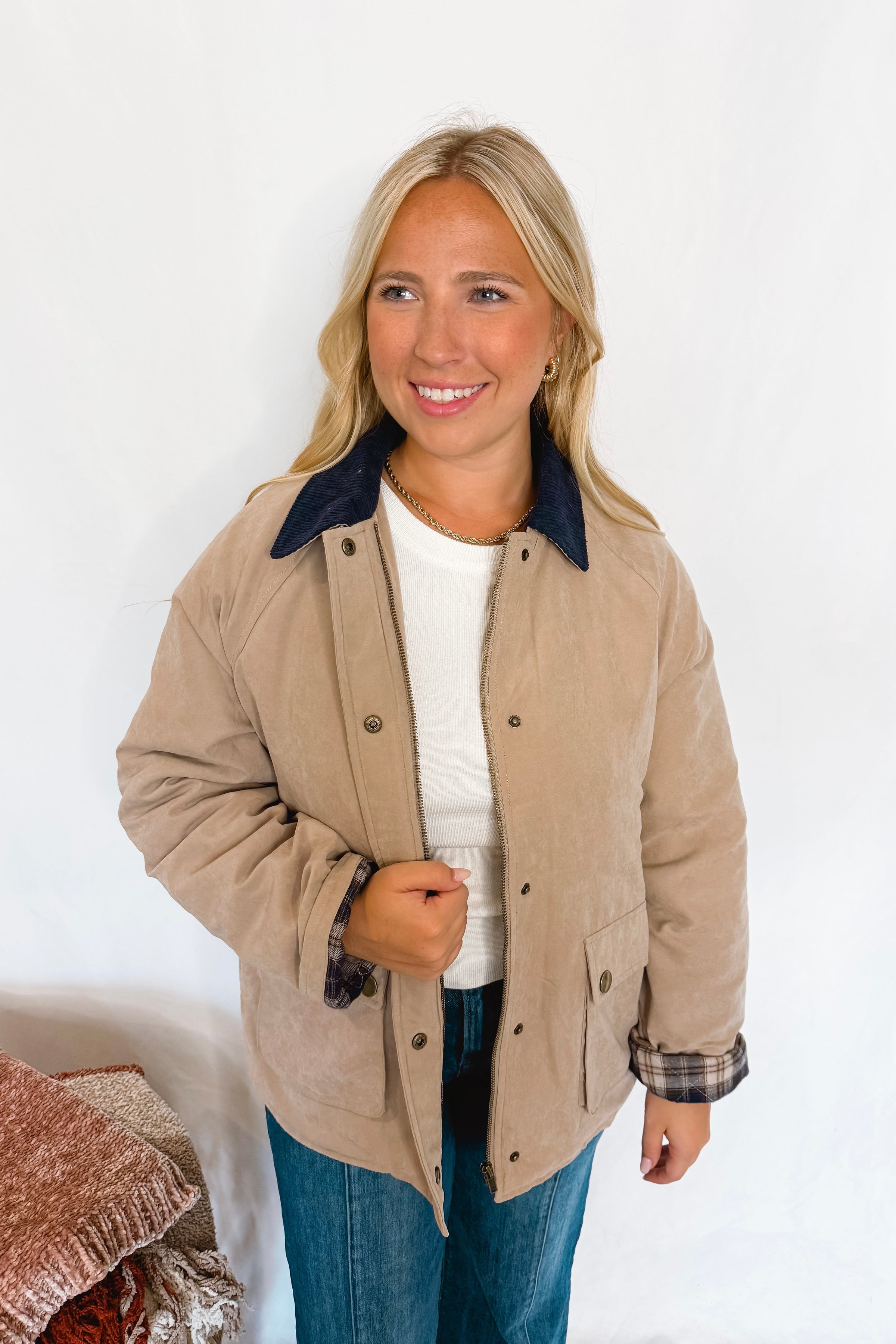 Fall Fields Corduroy Collar Barn Jacket - Taupe