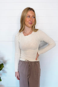 The Clara Ribbed Lettuce Trim Top - Cream