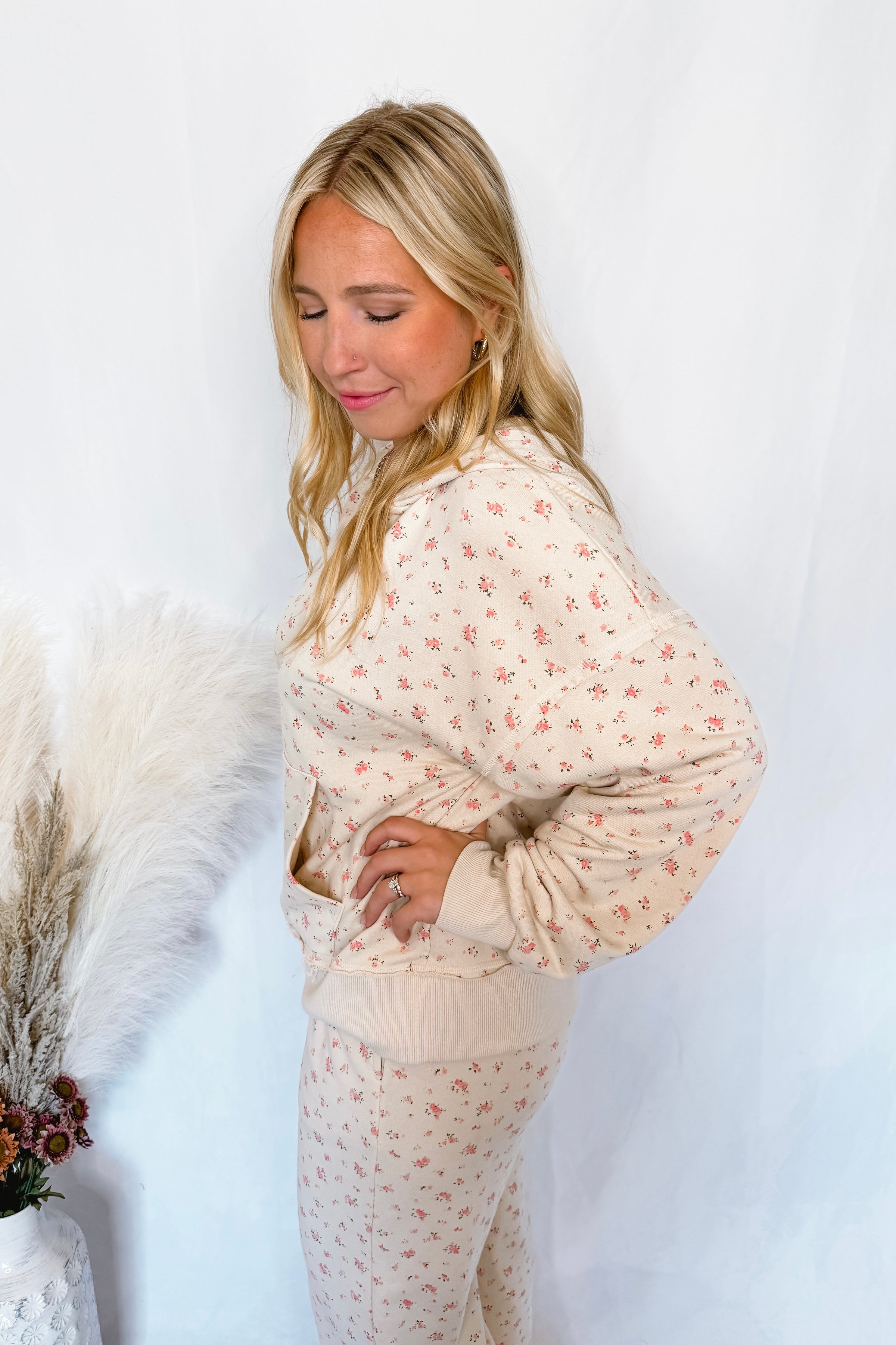 Casual Garden Flower Zip Up Hoodie - Cream