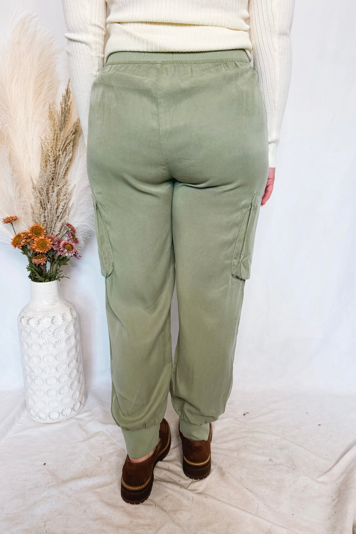 Serena Risen Tencel High Rise Drawstring Cargo Joggers - Olive
