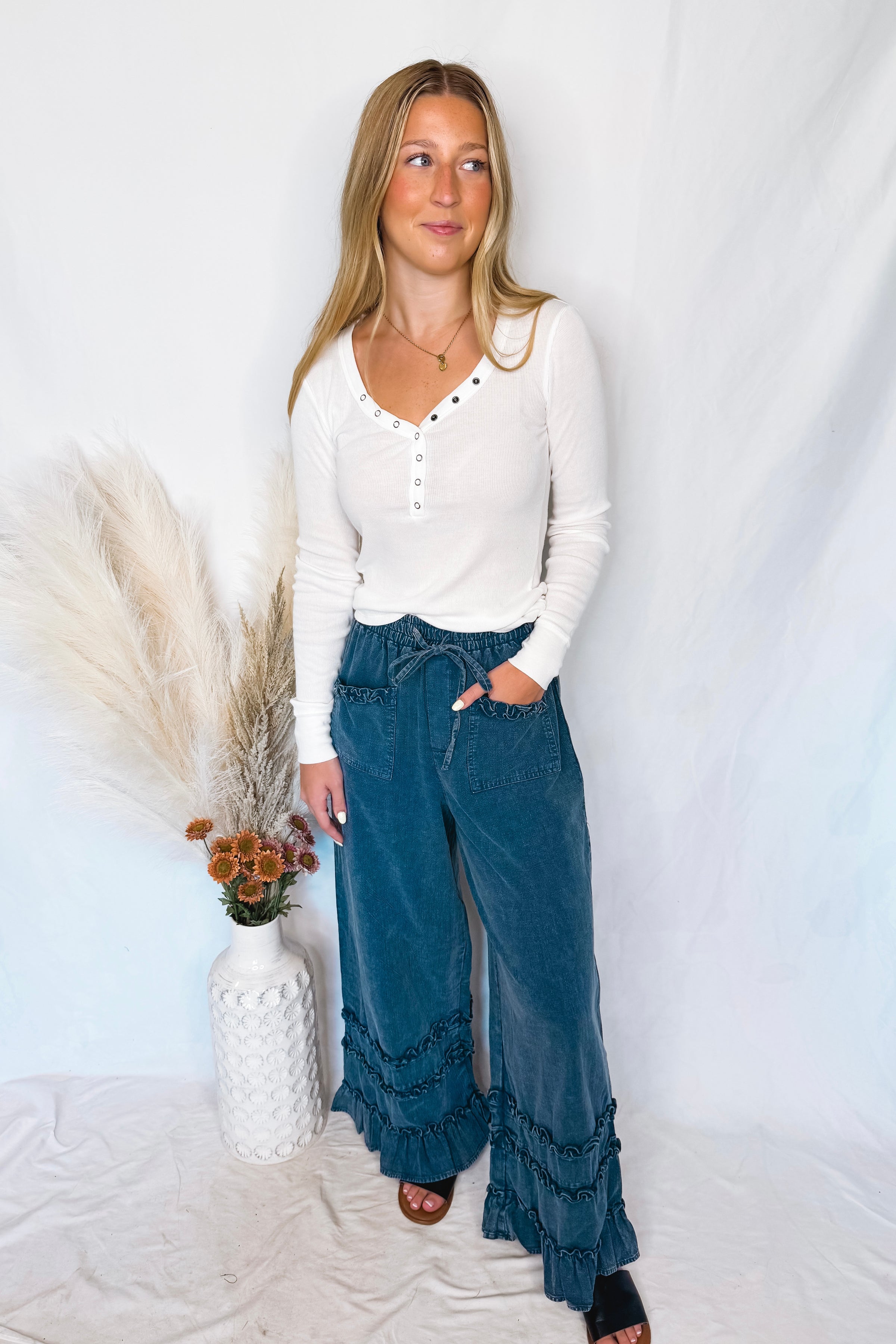Jenny Wide Leg Ruffle Trim Pants - Medium Wash