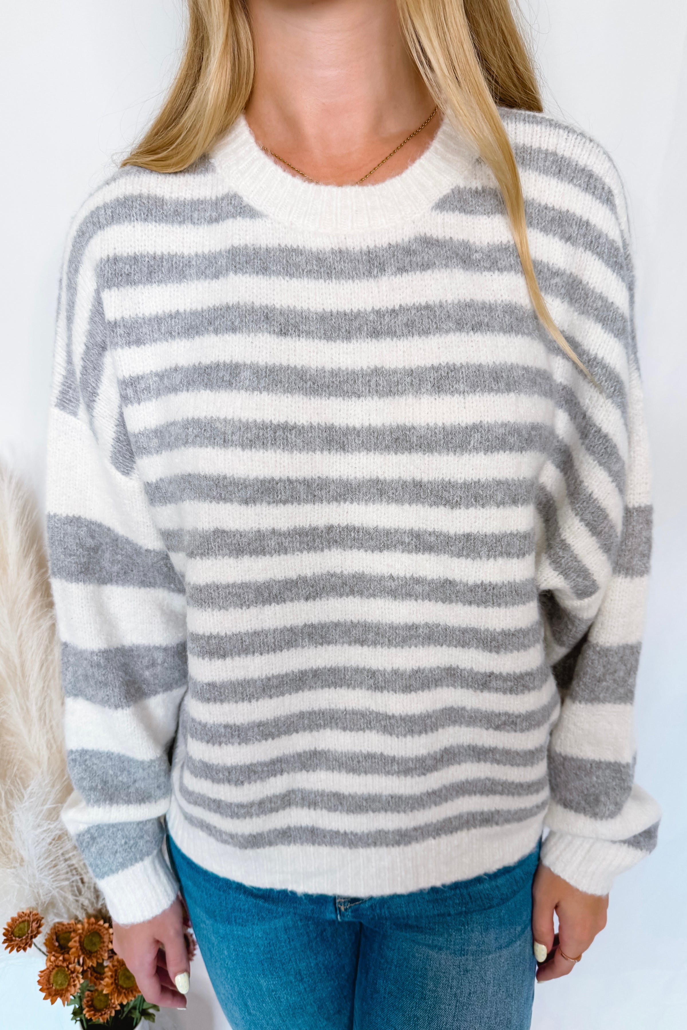 Soft Focus Mixed Striped Crew Neck Sweater - Ivory/Grey