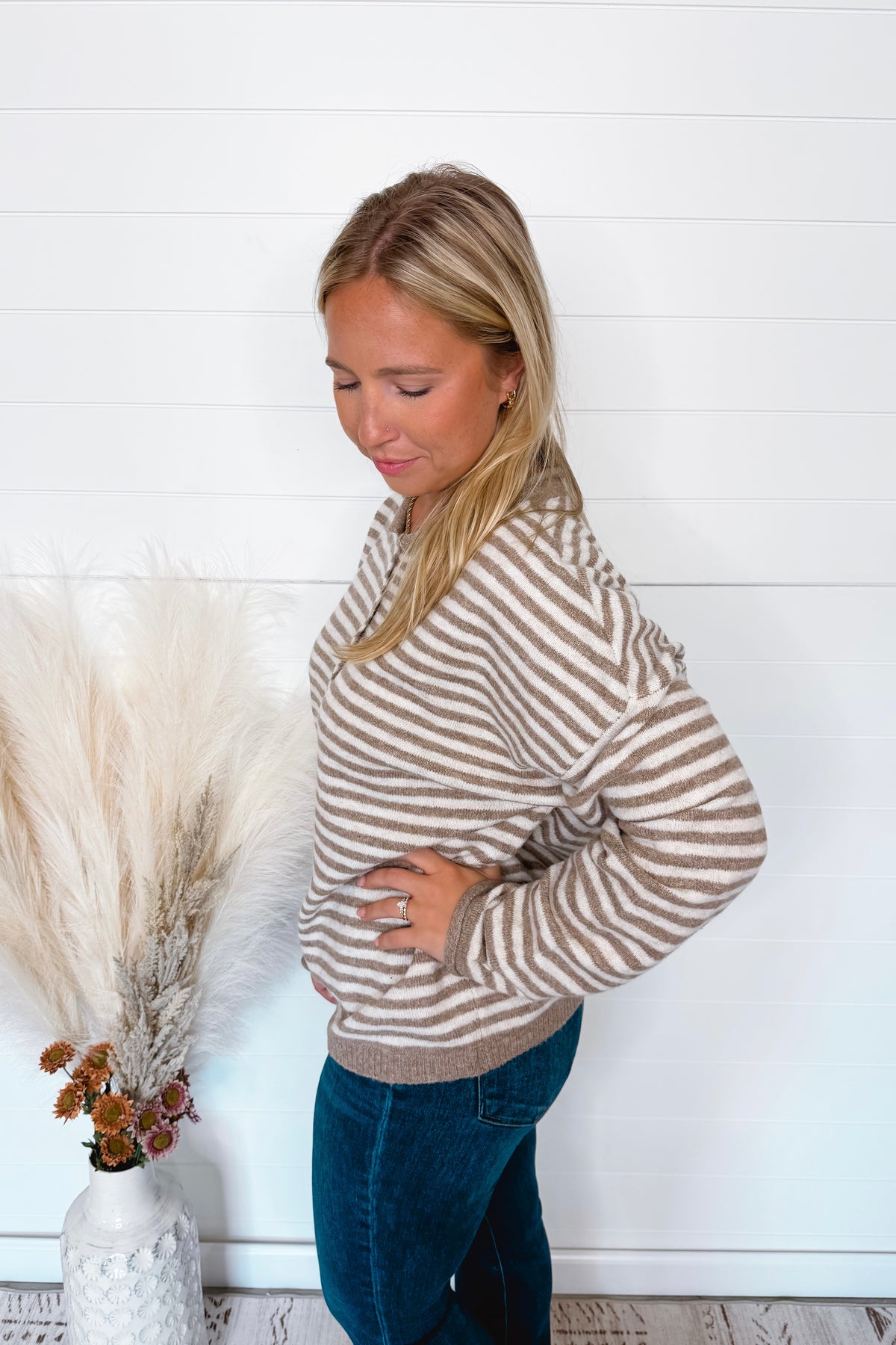 Astrid Lightweight Striped Henley Sweater - Tan/Ivory