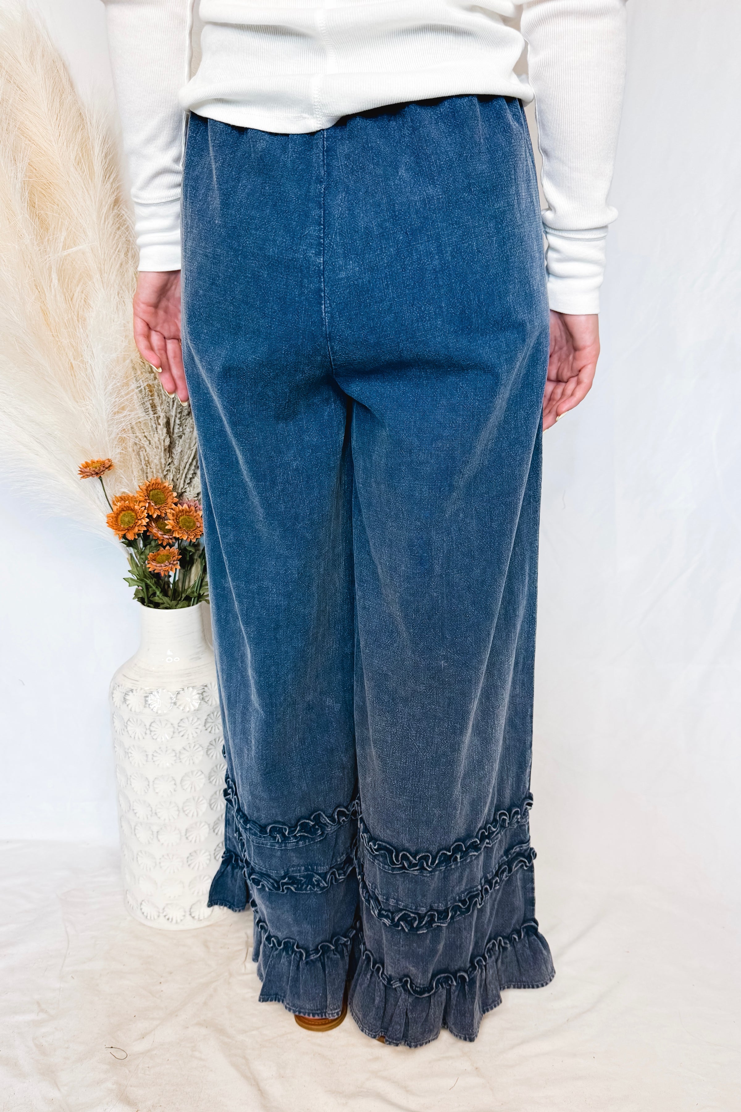 Jenny Wide Leg Ruffle Trim Pants - Medium Wash
