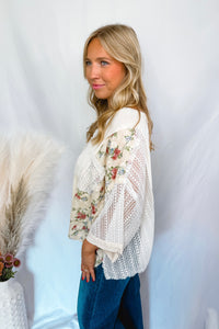 Pretty Smiles Floral Contrast V-Neck Top - Ivory