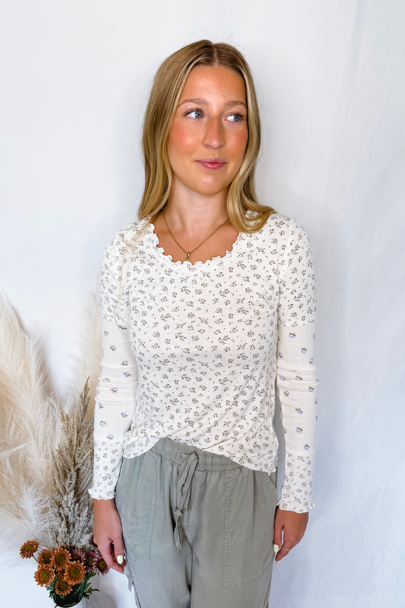 Dainty Delight Floral Lettuce Edge Top - Ivory/Blue
