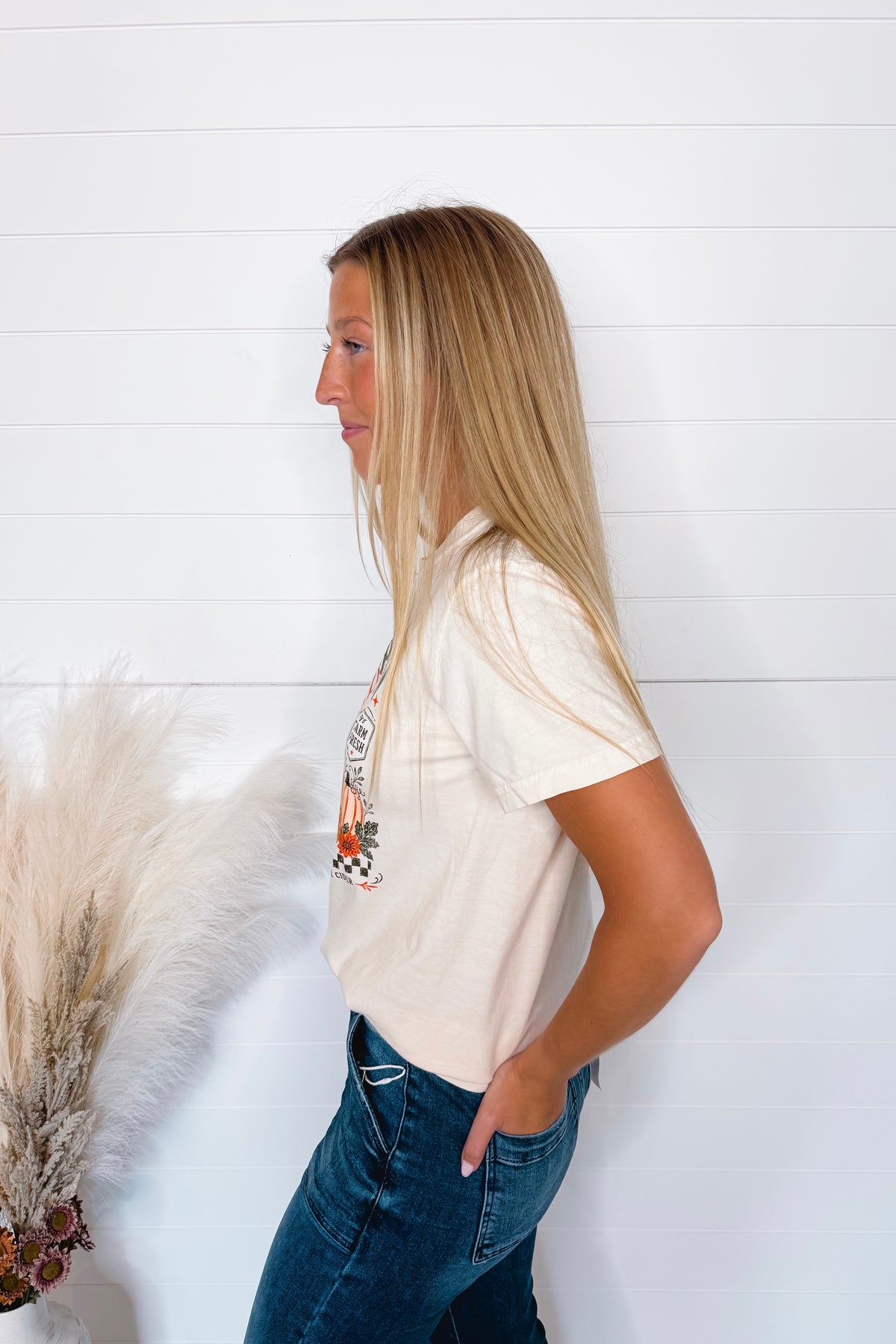 Pumpkin Patch Graphic Tee - Cream