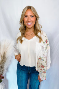 Pretty Smiles Floral Contrast V-Neck Top - Ivory