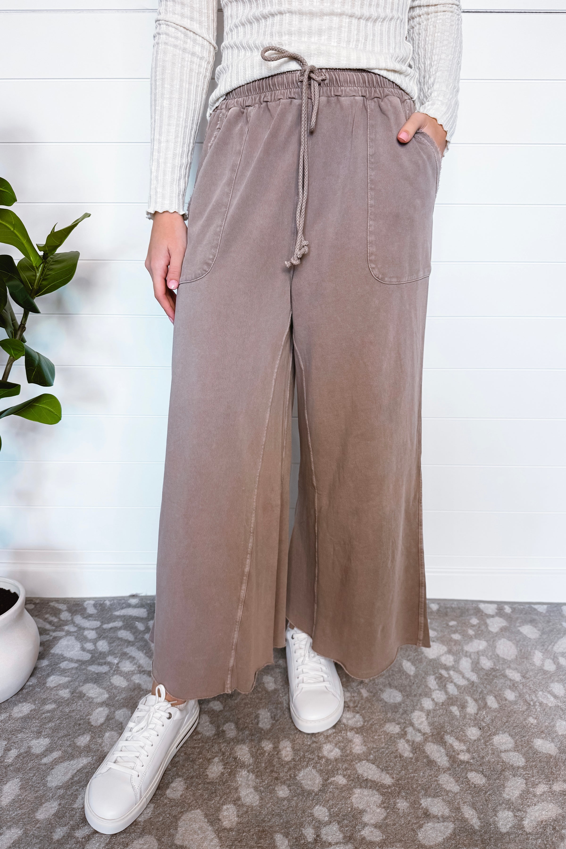 Remy Wide Leg Terry Knit Pants - Mocha