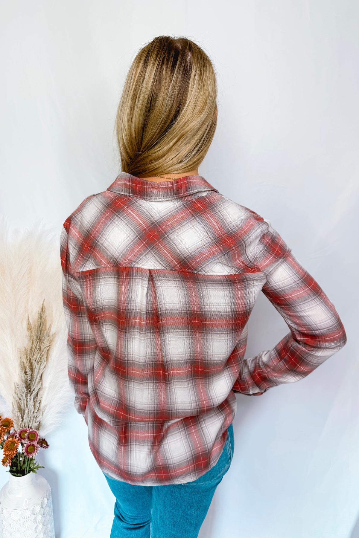 Maplewood Plaid Button Down Flannel - Grey/Red