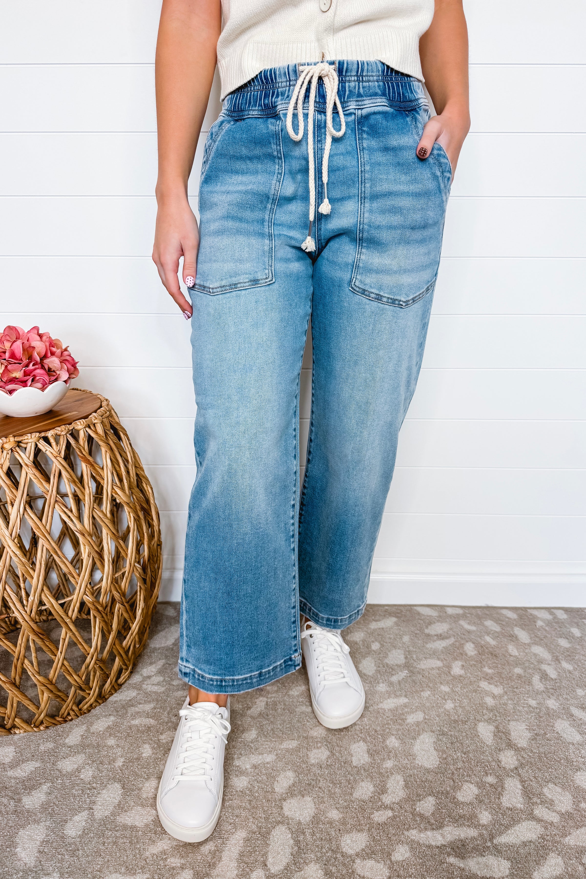 Eliza Crop Patch Pocket Front Tie Risen Jeans - Light Wash