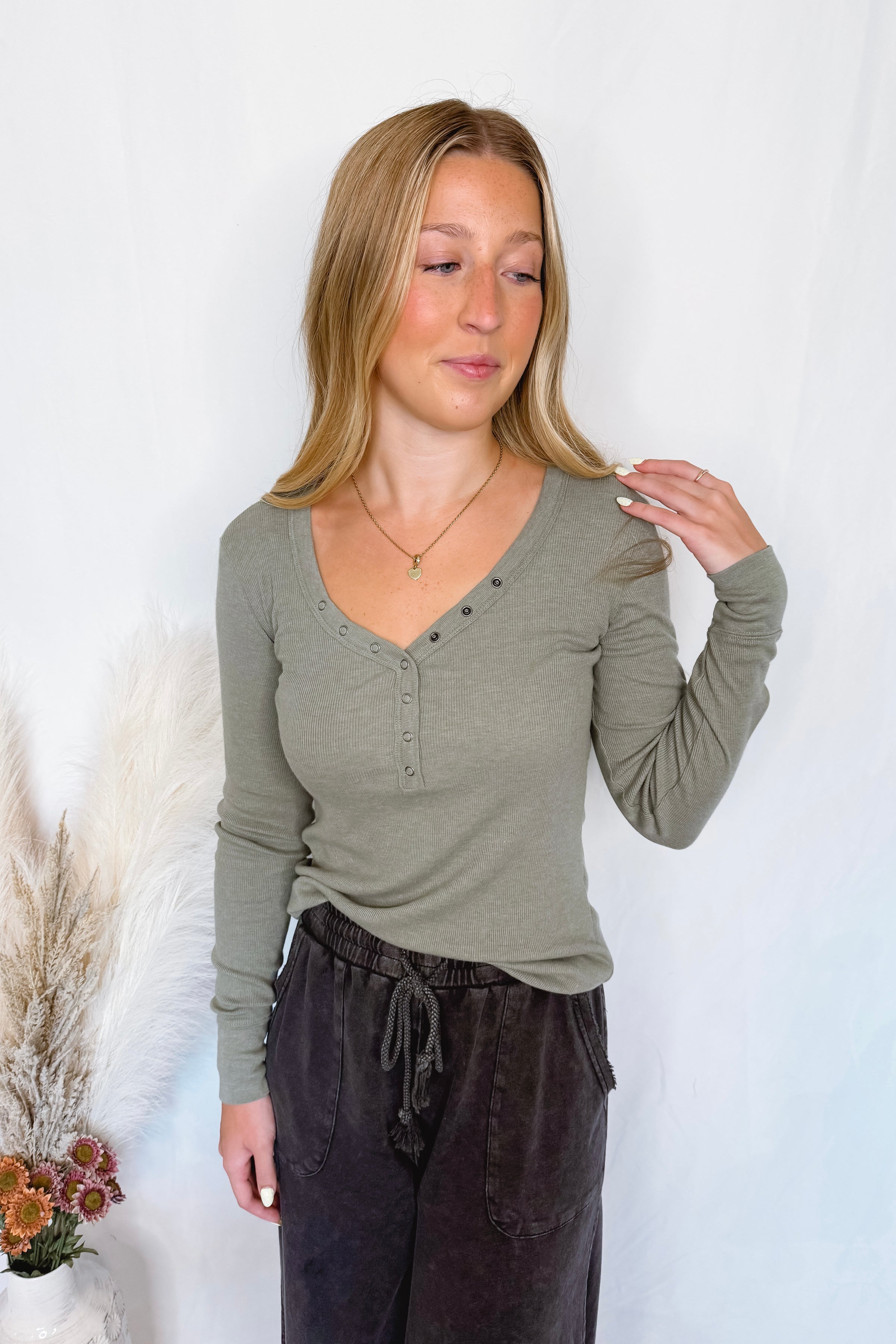 Shelly Long Sleeve Henley Top - Olive