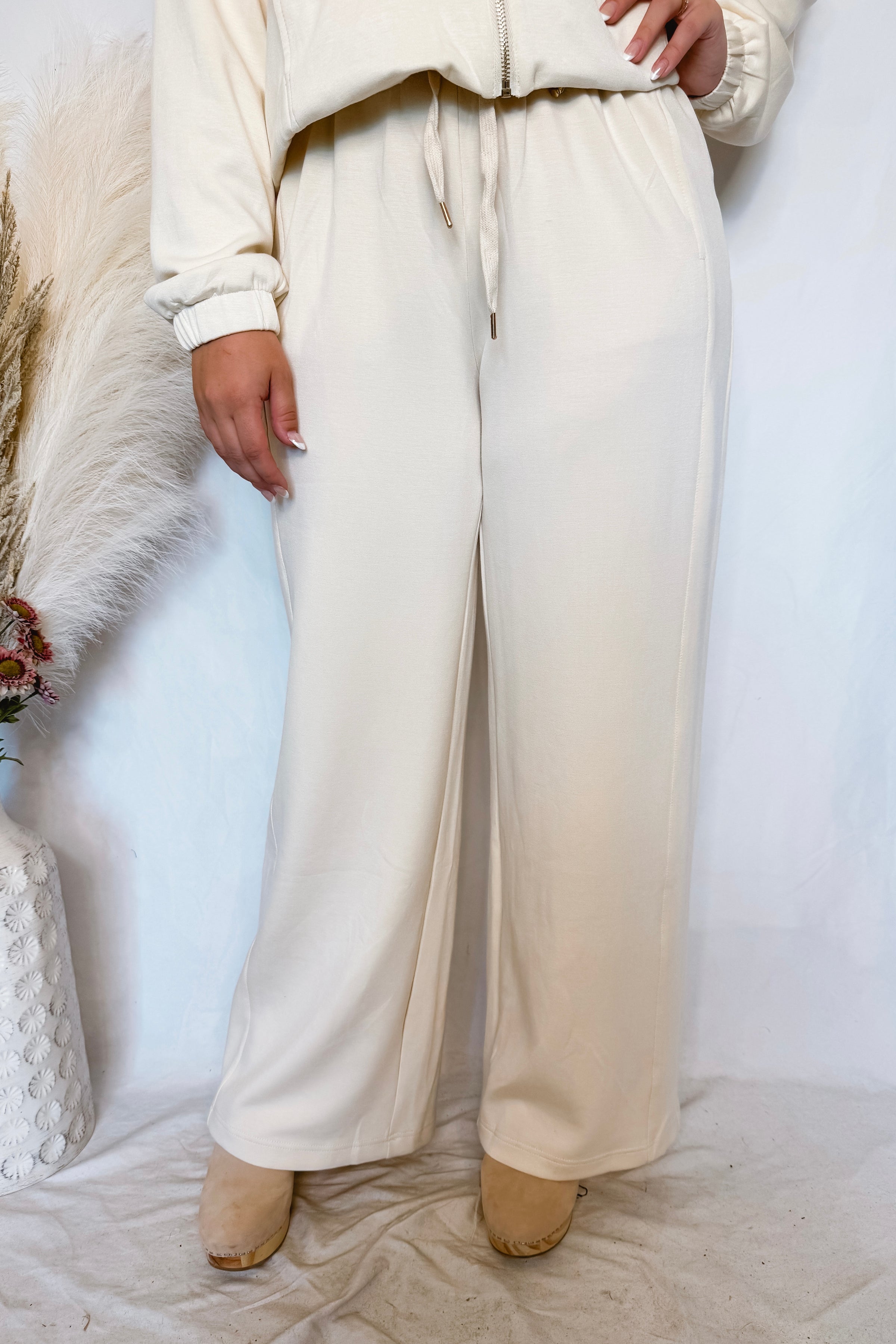 Level Up Wide Leg Scuba Pants - Cream