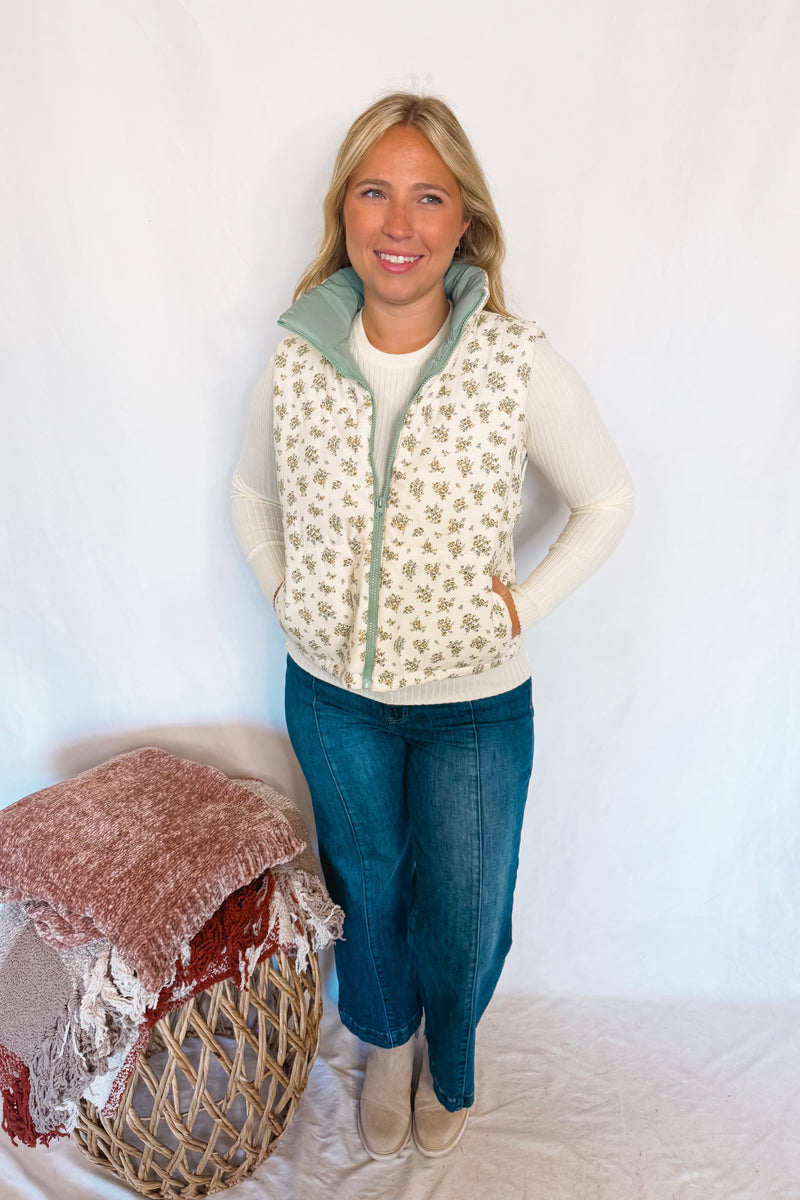 Autumn Vibes Floral Corduroy Puff Vest - Cream