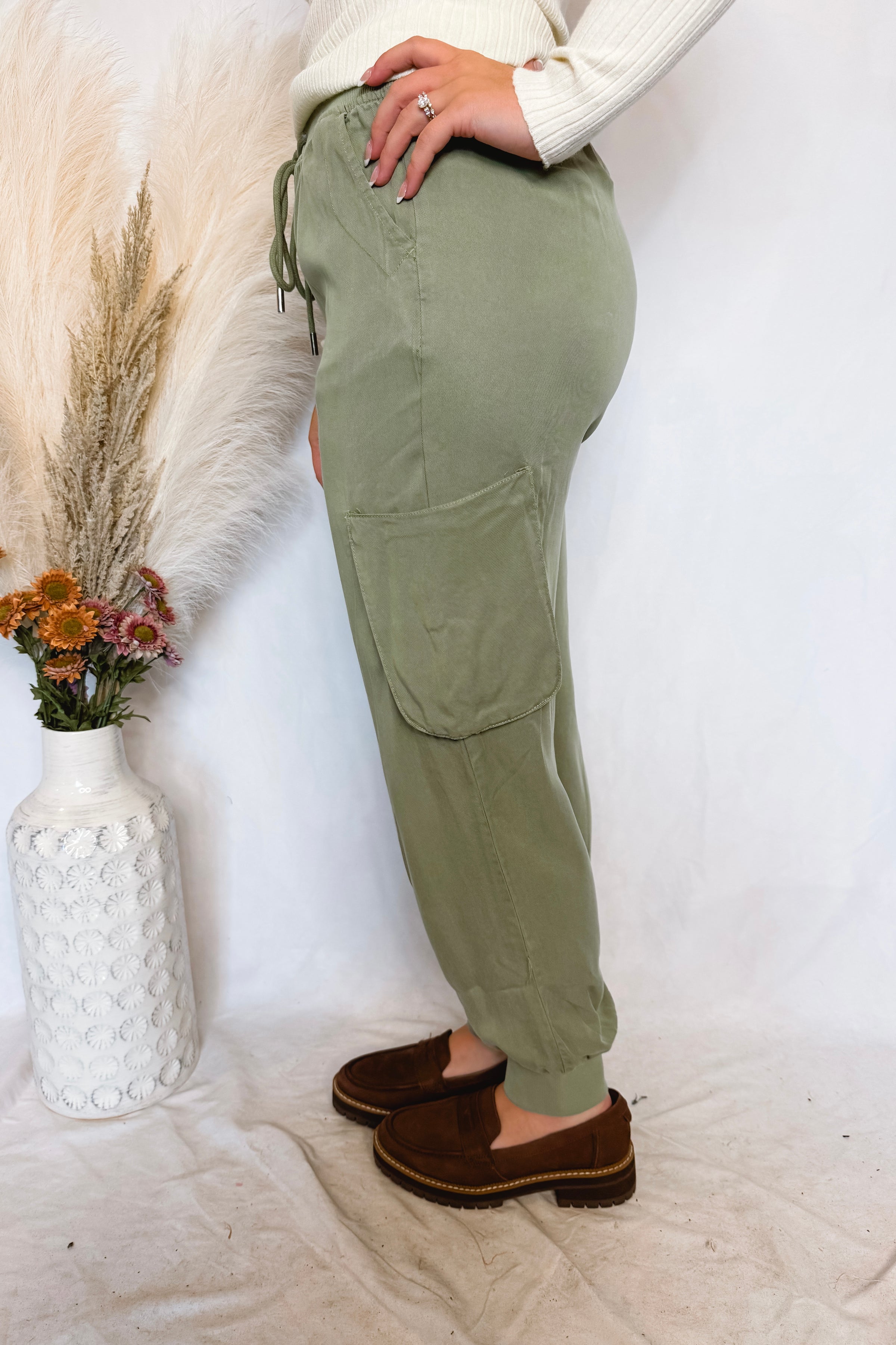 Serena Risen Tencel High Rise Drawstring Cargo Joggers - Olive