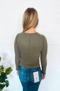The Clara Ribbed Lettuce Trim Top - Olive