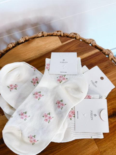 Dainty Pink Floral Ankle Socks - Pink/Ivory
