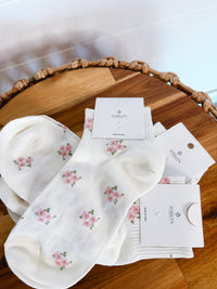 Dainty Pink Floral Ankle Socks - Pink/Ivory